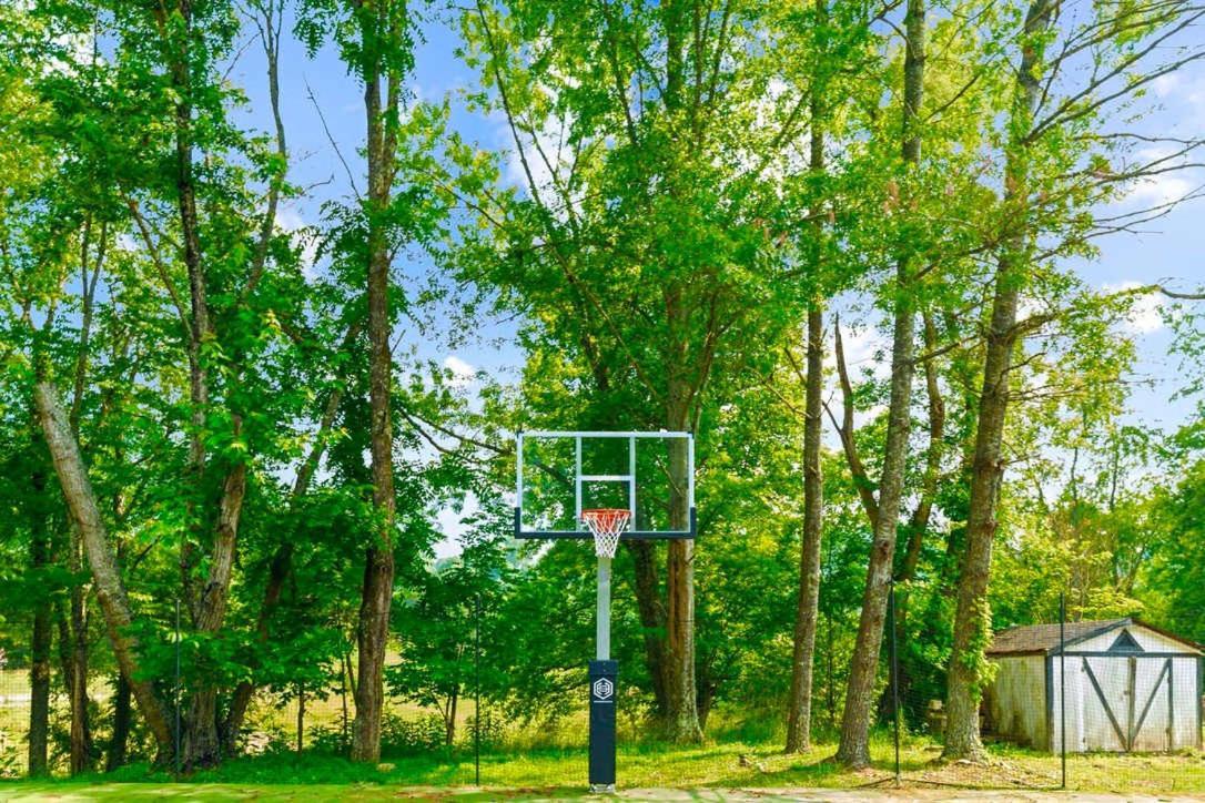 Gated Mansion - Basketball Court Movie Theater Views Villa Big Stone Gap Exterior photo