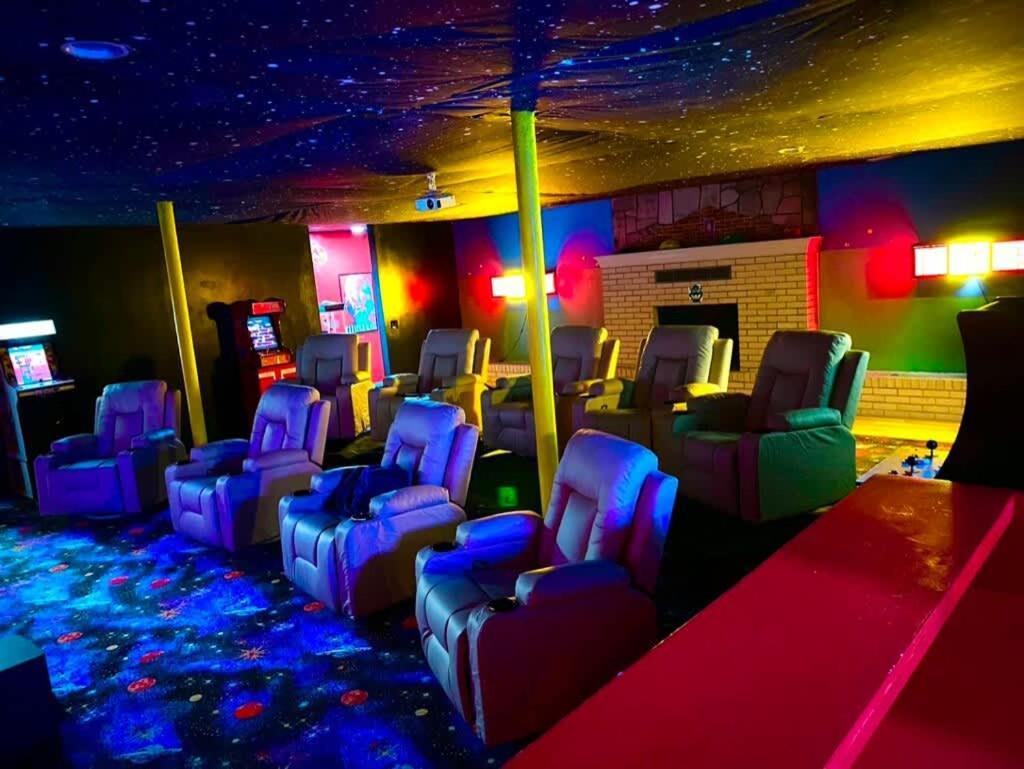 Gated Mansion - Basketball Court Movie Theater Views Villa Big Stone Gap Exterior photo