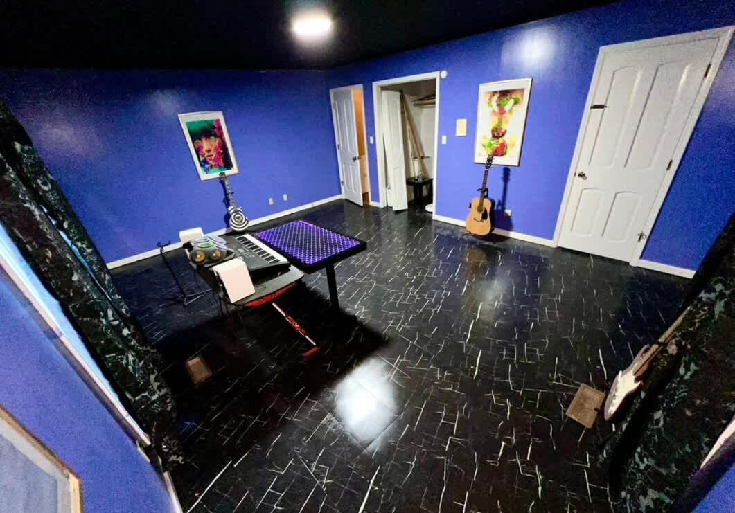 Gated Mansion - Basketball Court Movie Theater Views Villa Big Stone Gap Exterior photo